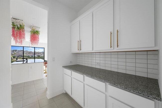 Building Photo - 2304 Novara Trl