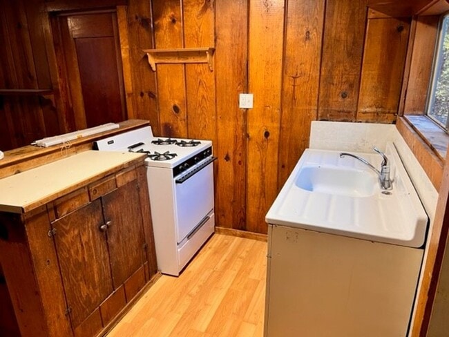Building Photo - Twain Harte Cabin in the Woods