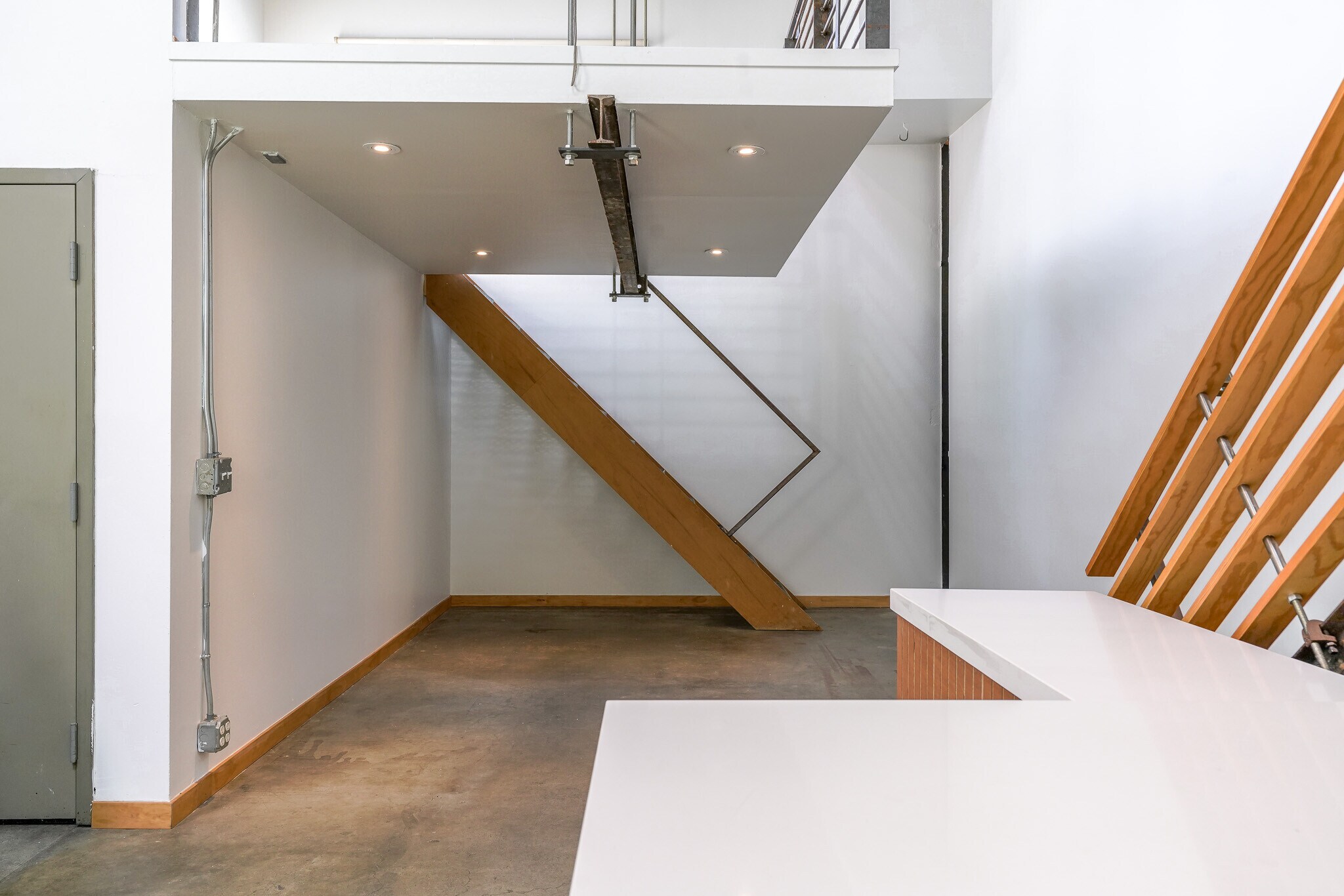 Living Room - 2323 Magnolia St