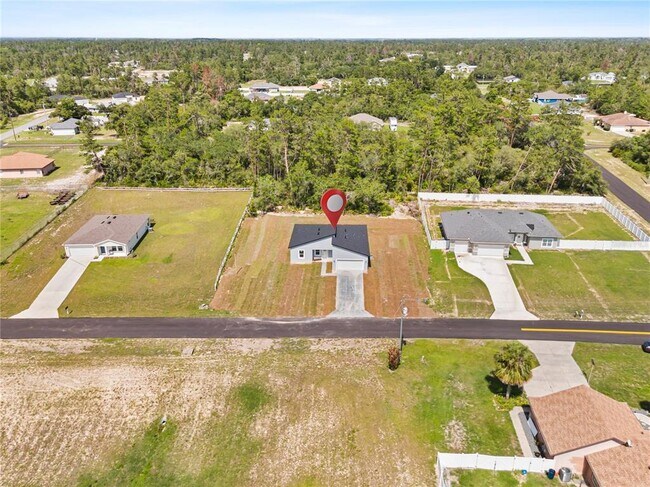 Building Photo - 17739 SW 35th Ave Rd