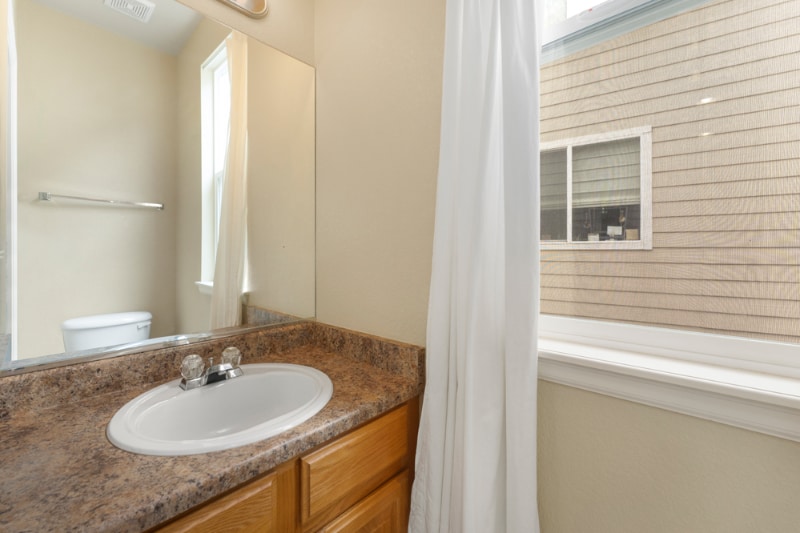 Building Photo - 7 Triangle Dr