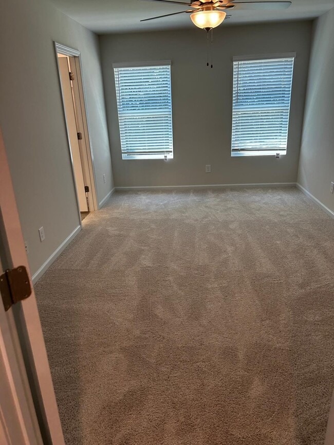 Building Photo - 4248 Notting Hill Dr SW