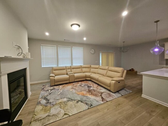 Building Photo - 1290 Jordan Brook Dr