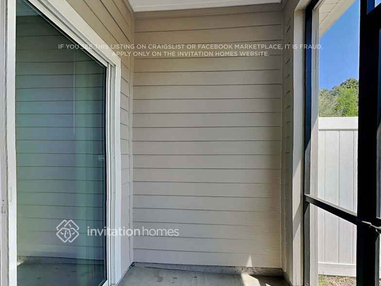 Building Photo - 13265 Shore Grass Dr