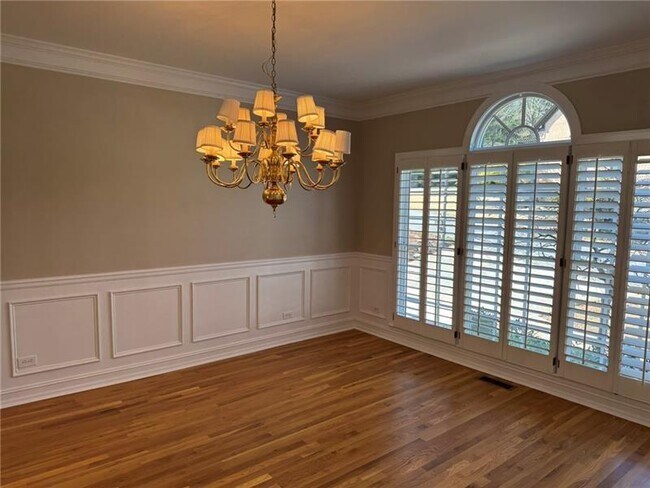 Building Photo - 4505 Chattahoochee Plantation Dr SE