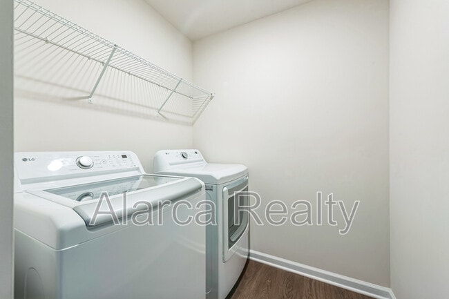 Building Photo - 14009 Castle Nook Dr