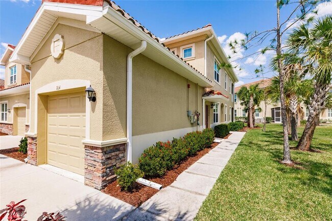 Building Photo - 3215 Oriole Dr