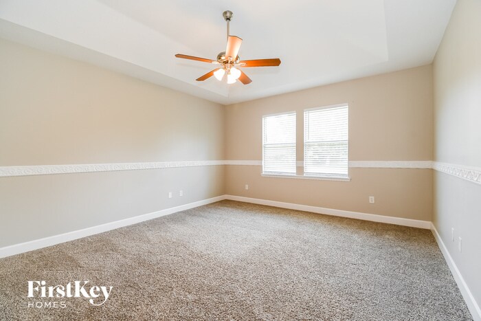 Building Photo - 2305 Yellow Jasmine Ln