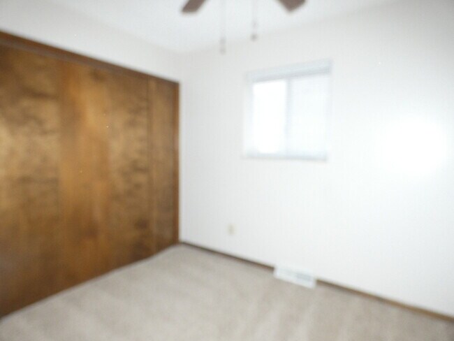 Building Photo - Beautiful Duplex in Gladstone, MO!