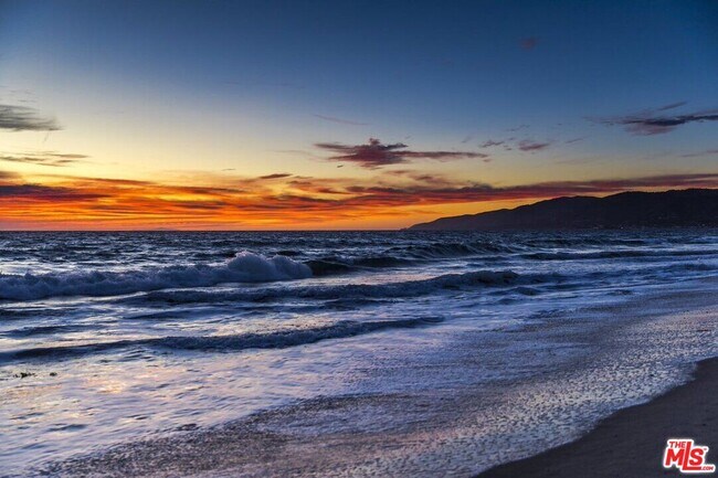 Building Photo - 6450 Lunita Rd