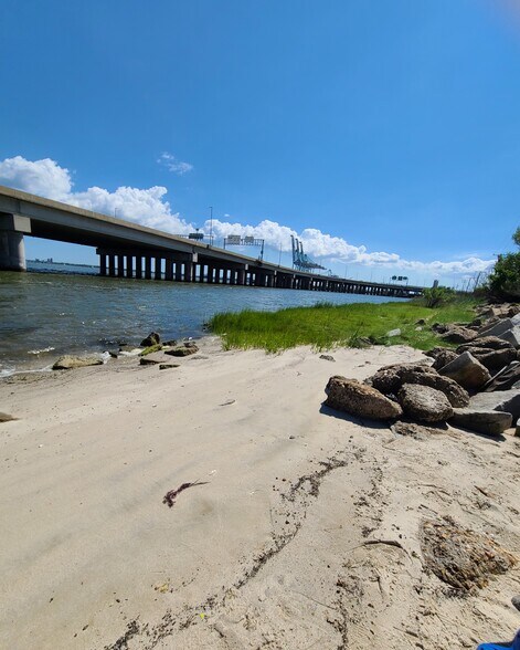 Beach Walk - 257 Mt Vernon Ave