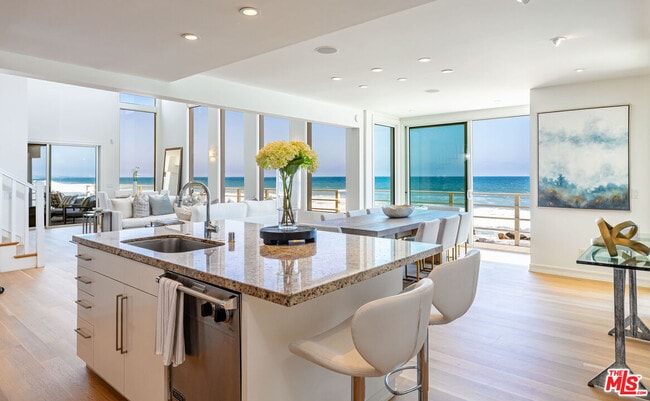 Building Photo - 24314 Malibu Rd