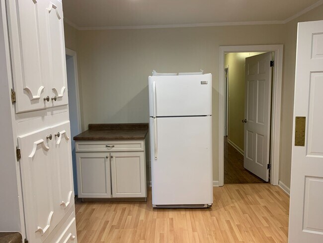 Building Photo - 1000 College Station Rd