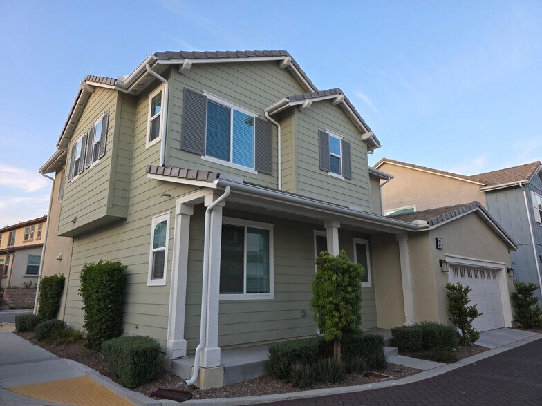 Building Photo - 6949 Mallow Dr