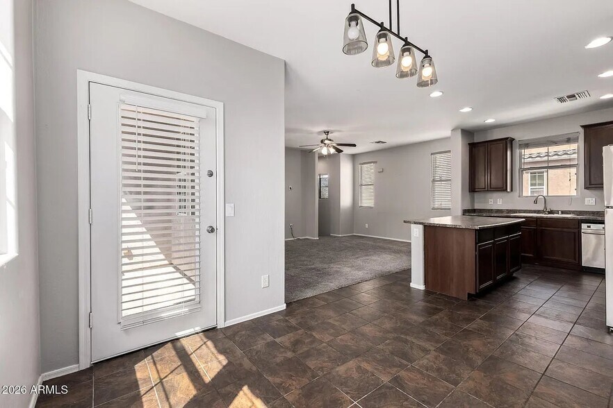 Building Photo - 2026 N 78th Glen