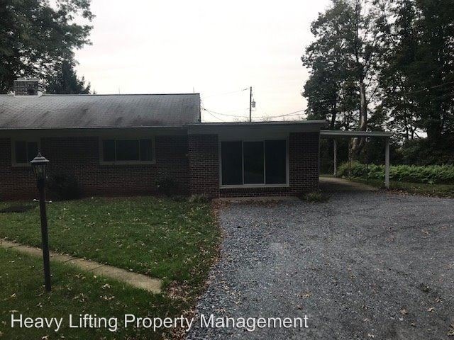 Building Photo - 3 br, 1 bath House - 210 Lawn Rd