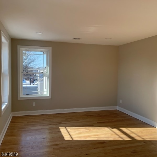 Building Photo - 1297 Avy St