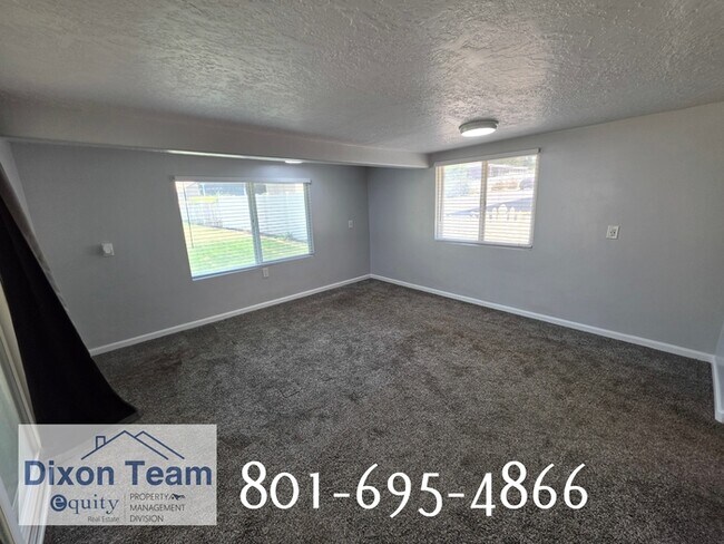Building Photo - 44 W 150 N