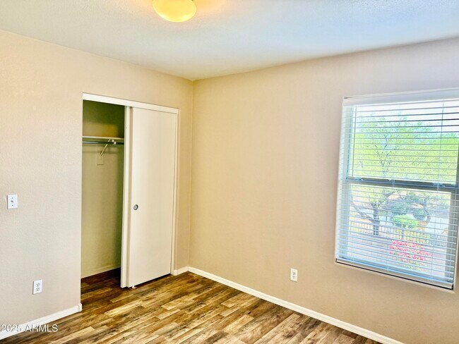 Building Photo - 17279 N 184th Dr