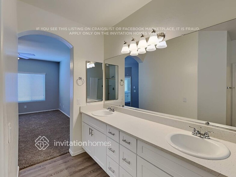 Building Photo - 41157 W Cielo Ln