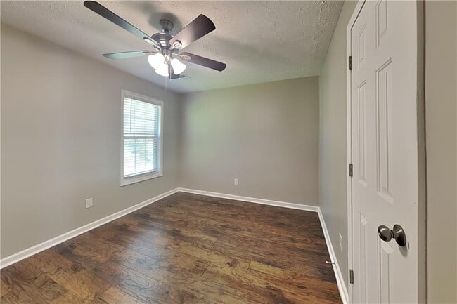 Building Photo - 2875 White Blossom Ln