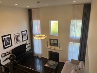 Building Photo - 16W764 Hawthorne Ct