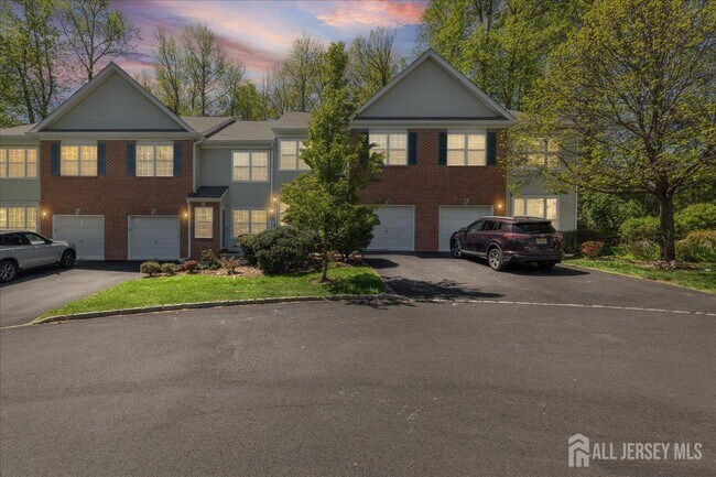 Building Photo - 302 Wellington Park Dr