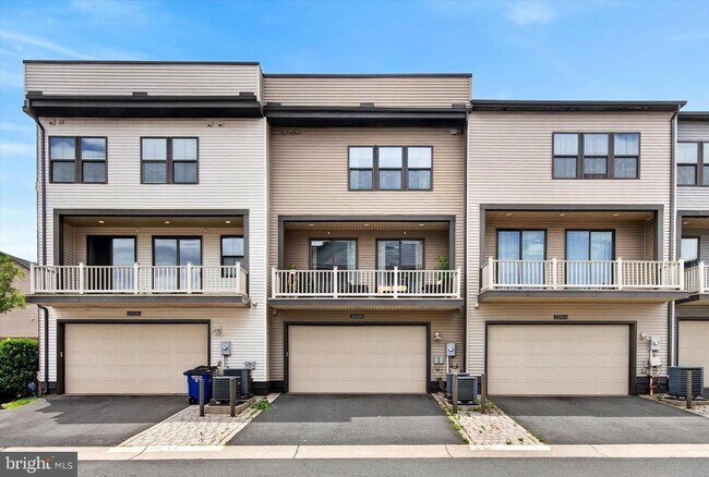 Building Photo - 22426 Philanthropic Dr