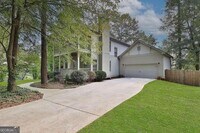 Building Photo - 133 Hilltop Dr SW