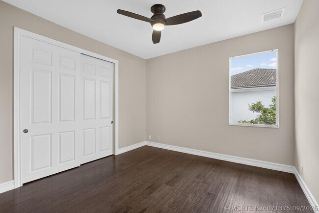 Building Photo - 625 Glenfield Way