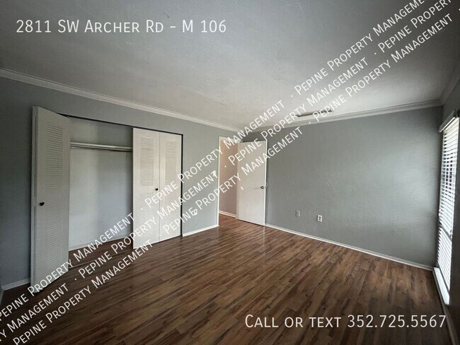 Building Photo - 2811 SW Archer Rd