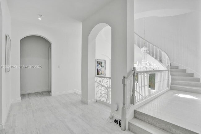 Building Photo - 1516 Island Blvd