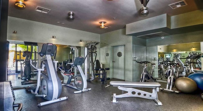 Building Photo - 889 Date St