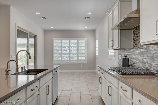 Building Photo - 6020 Langreo Ln