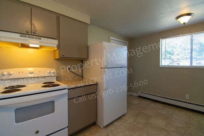 Building Photo - 2939 Glendale Dr
