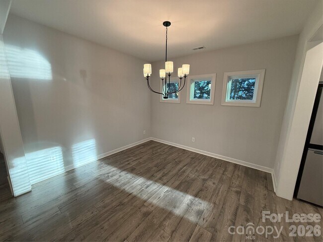 Building Photo - 114 Ryan Ln