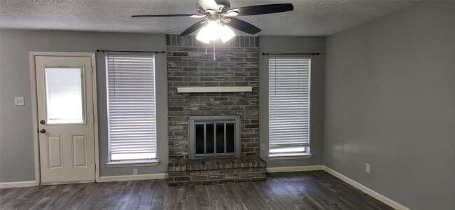 Building Photo - 10115 Enchanted Stone Dr