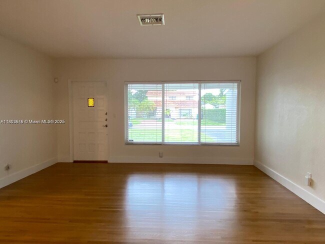 Building Photo - 6351 SW 26th St
