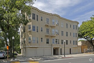 Building Photo - Fortview Apartments