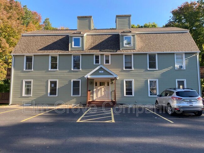 Building Photo - 7 Darby Field Common