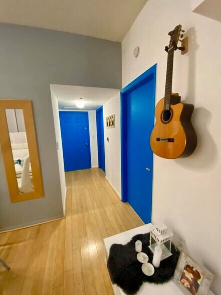 Building Photo - 540 Brickell Key Dr