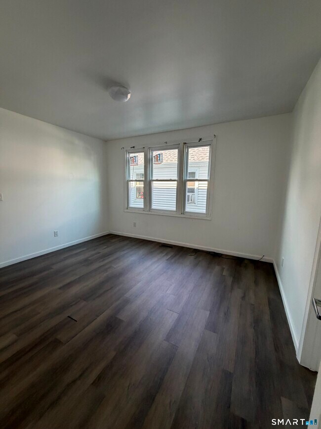 Building Photo - 125 Pixlee Pl