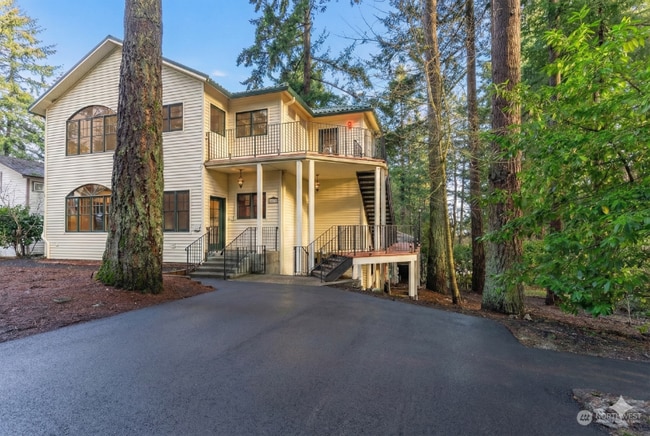 Building Photo - 14520 Fremont Ave N