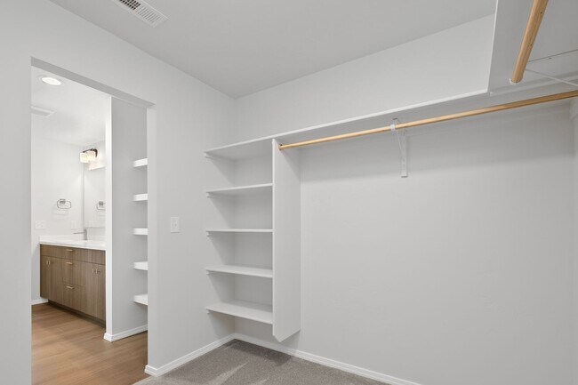 Building Photo - $200.00 Move in Special for September / Oc...