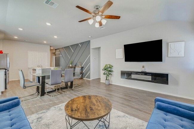 Building Photo - 10658 Red Orchid Dr