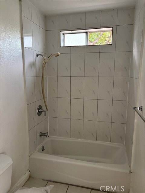 Building Photo - 130 E Sycamore Ave