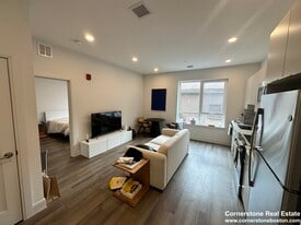 Building Photo - 957 Dorchester Ave