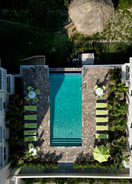 Building Photo - 4810 N Highway A1A