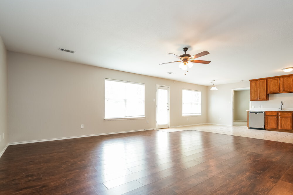 Building Photo - 908 Chase Ln