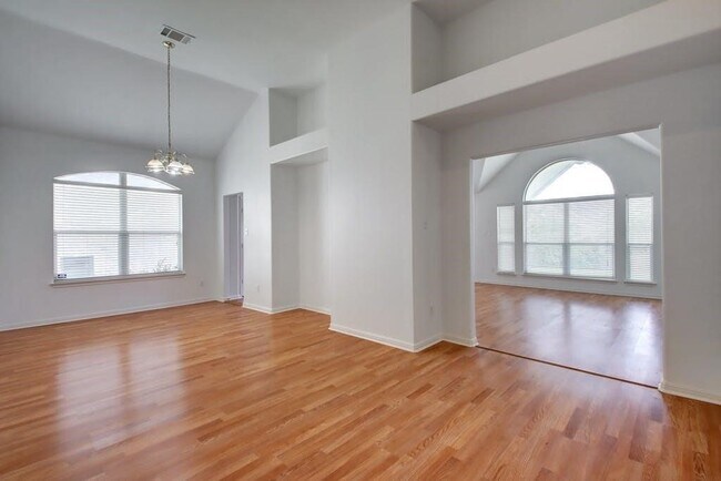 Building Photo - 11717 Dunfries Ln